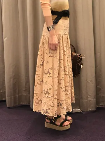 ORIGINATED IN GRACE CONTINENTAL 亀田 未希 コーディネート画像