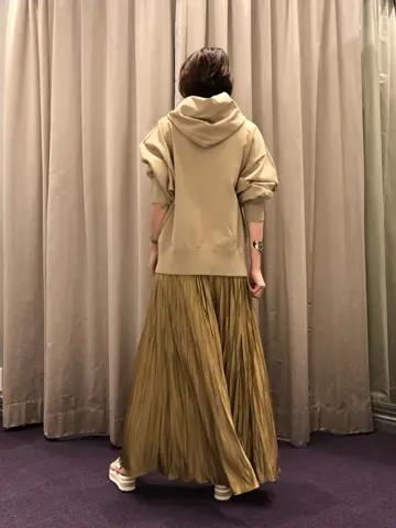 ORIGINATED IN GRACE CONTINENTAL 亀田 未希 コーディネート画像