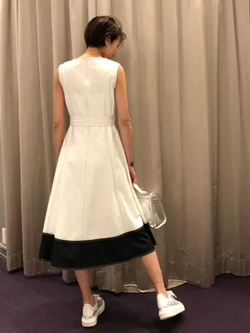 ORIGINATED IN GRACE CONTINENTAL 亀田 未希 コーディネート画像