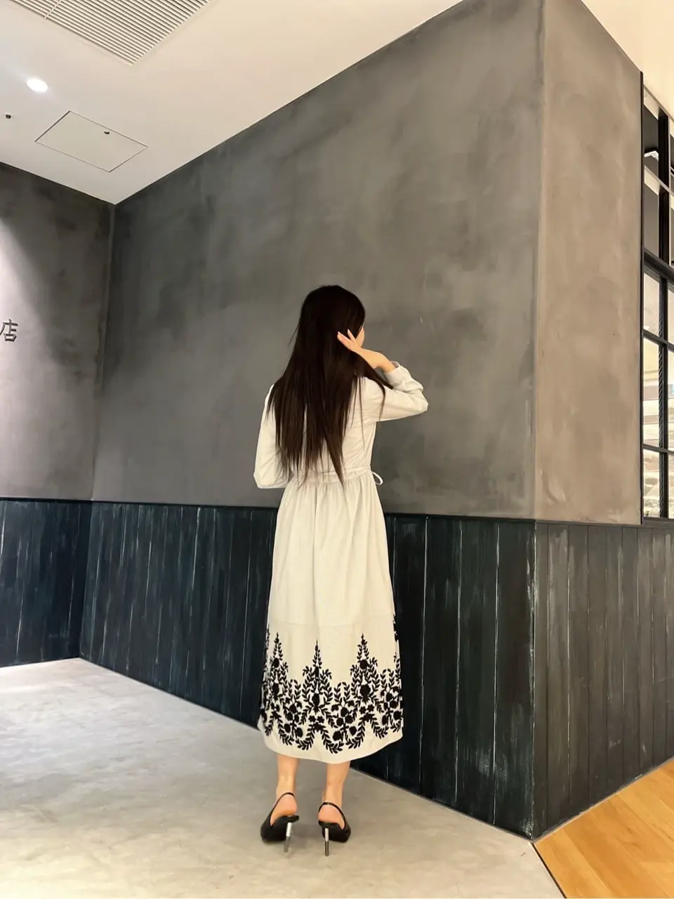 ORIGINATED IN GRACE CONTINENTAL Moe コーディネート画像