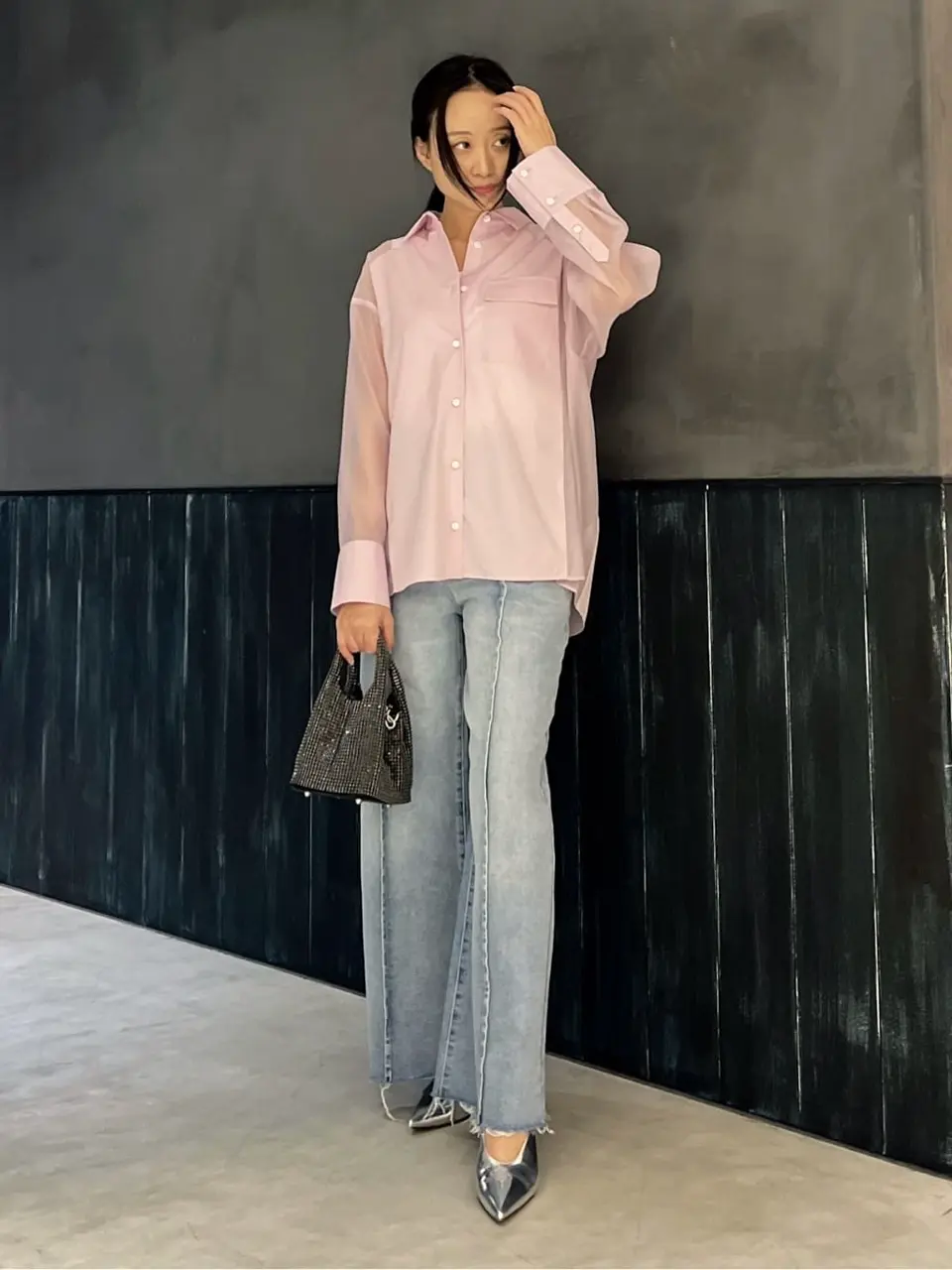 ORIGINATED IN GRACE CONTINENTAL Moe コーディネート画像