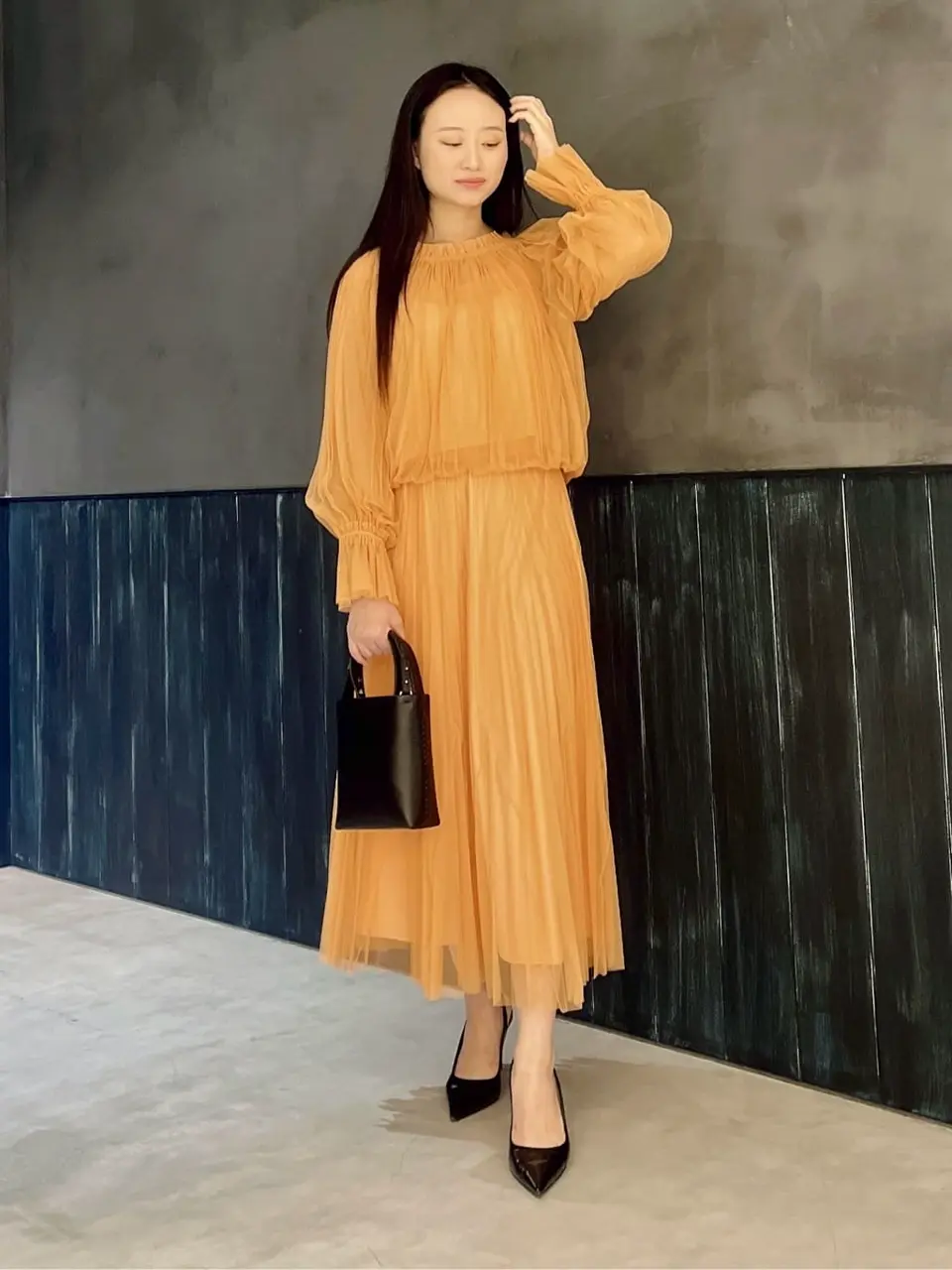 ORIGINATED IN GRACE CONTINENTAL Moe コーディネート画像