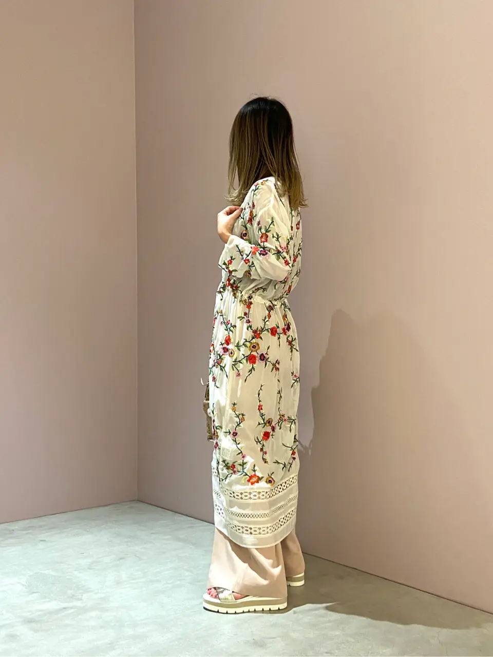 ORIGINATED IN GRACE CONTINENTAL yukimi yonee コーディネート画像