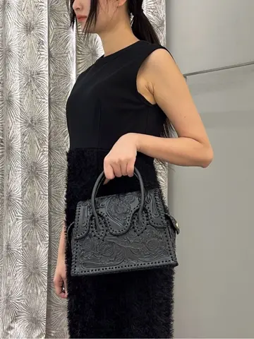 ORIGINATED IN GRACE CONTINENTAL Moe コーディネート画像