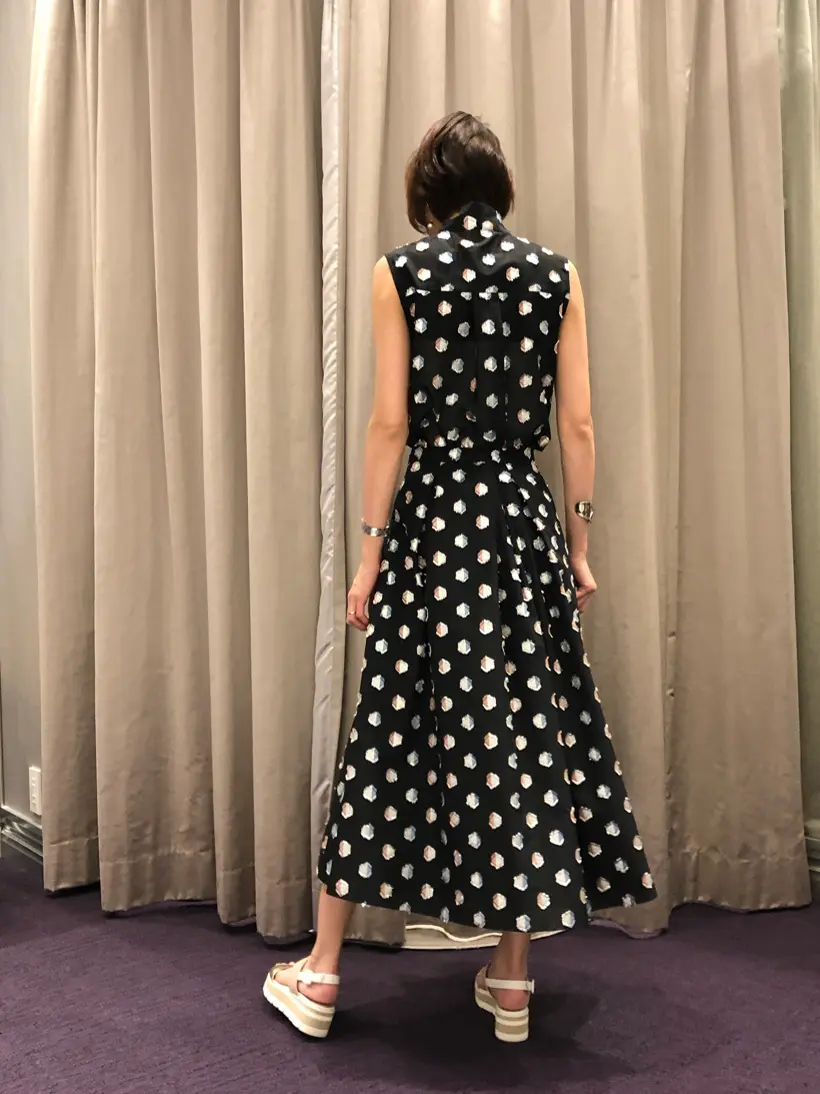 ORIGINATED IN GRACE CONTINENTAL 亀田 未希 コーディネート画像