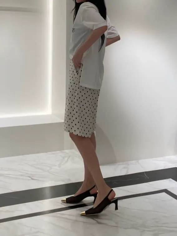 ORIGINATED IN GRACE CONTINENTAL watanabe コーディネート画像