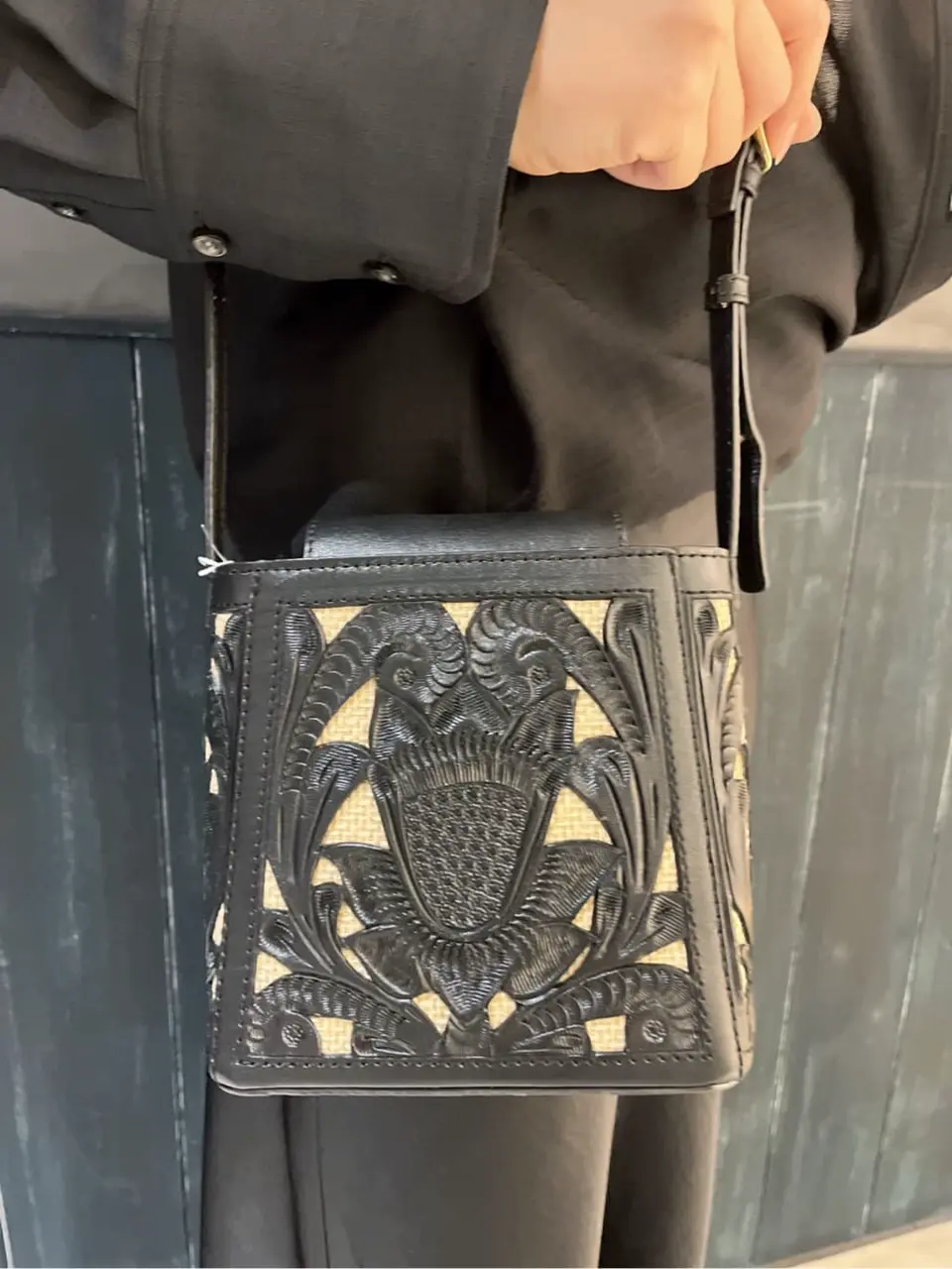 ORIGINATED IN GRACE CONTINENTAL Moe コーディネート画像