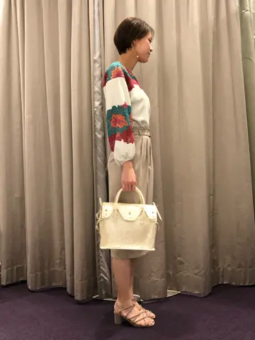 ORIGINATED IN GRACE CONTINENTAL 亀田 未希 コーディネート画像