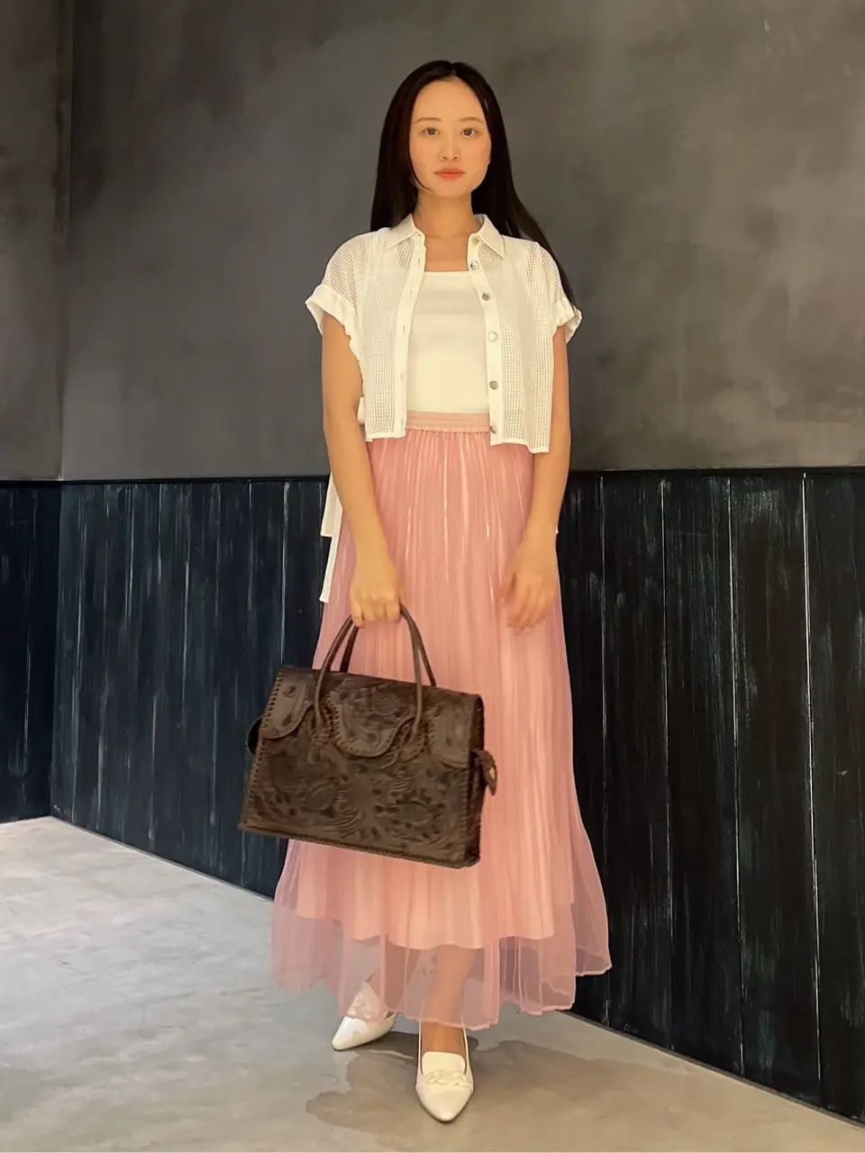 ORIGINATED IN GRACE CONTINENTAL Moe コーディネート画像