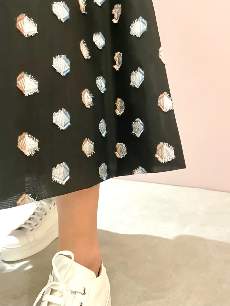 ORIGINATED IN GRACE CONTINENTAL yukimi yonee コーディネート画像