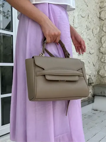 ORIGINATED IN GRACE CONTINENTAL Moe コーディネート画像