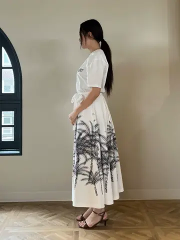 ORIGINATED IN GRACE CONTINENTAL Moe コーディネート画像