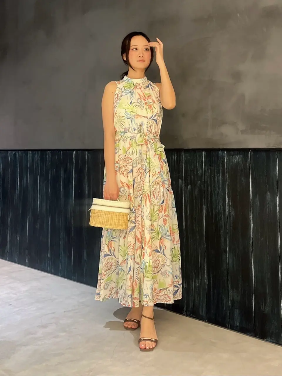 ORIGINATED IN GRACE CONTINENTAL Moe コーディネート画像