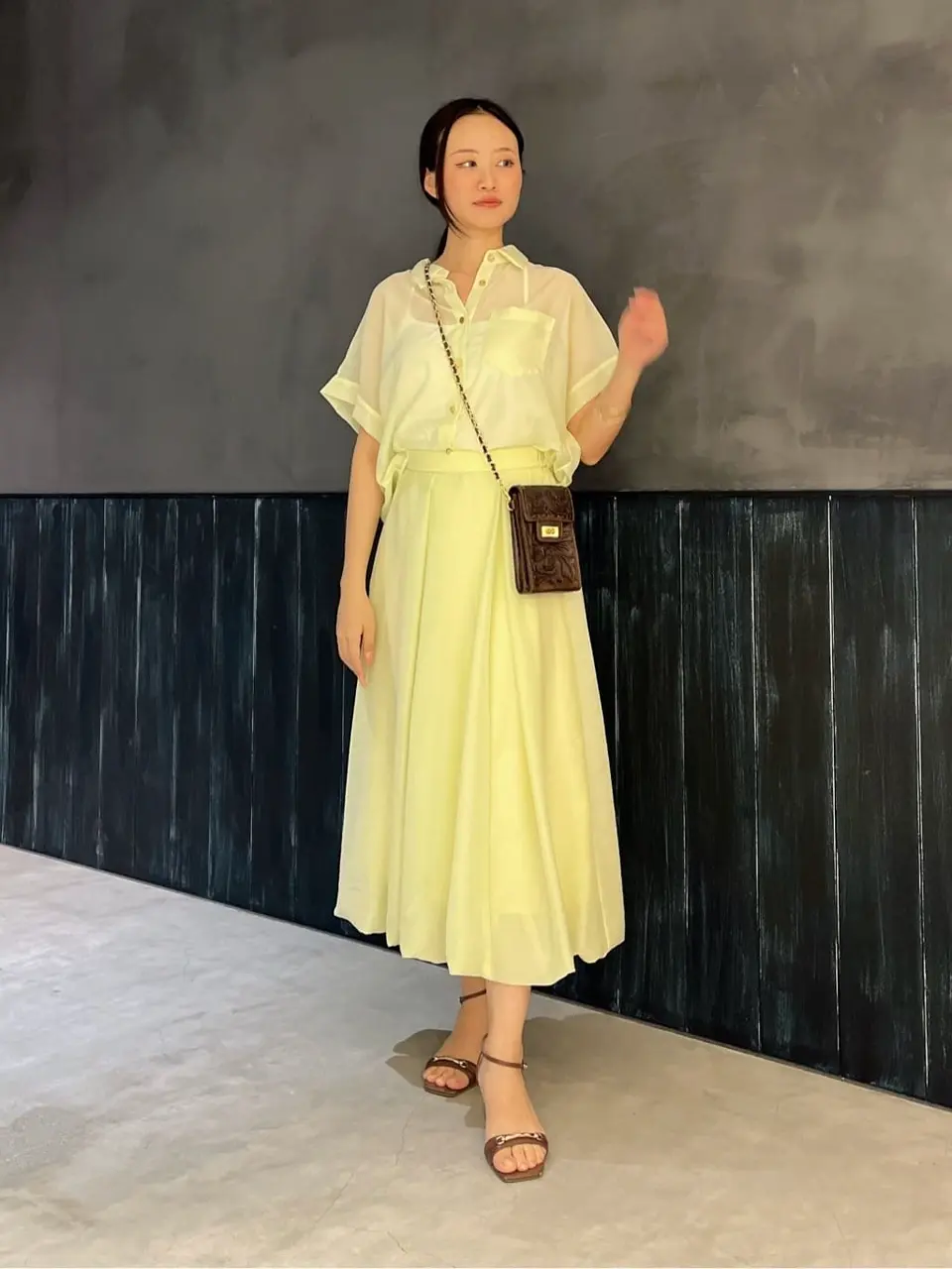 ORIGINATED IN GRACE CONTINENTAL Moe コーディネート画像