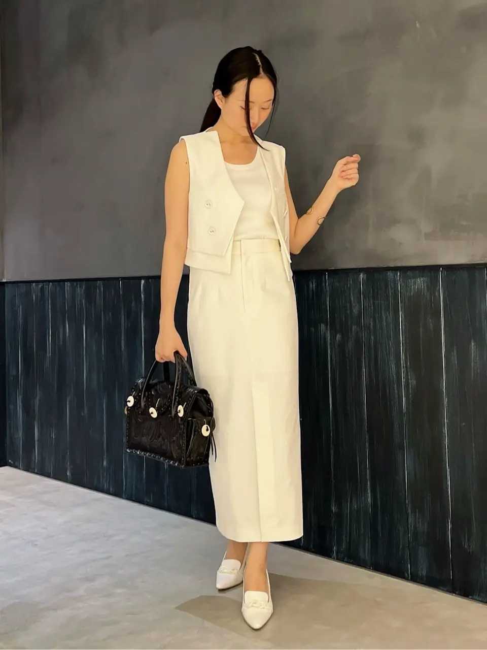 ORIGINATED IN GRACE CONTINENTAL Moe コーディネート画像