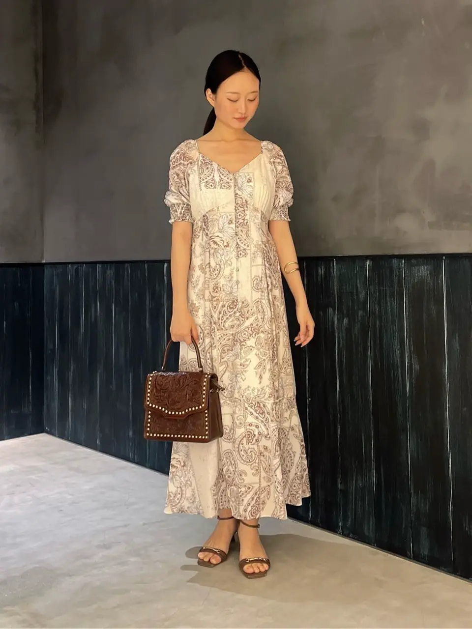 ORIGINATED IN GRACE CONTINENTAL Moe コーディネート画像