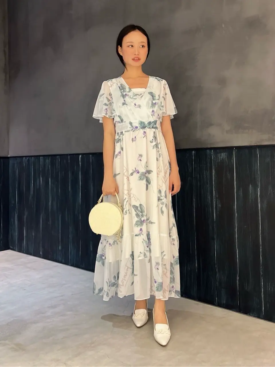 ORIGINATED IN GRACE CONTINENTAL Moe コーディネート画像