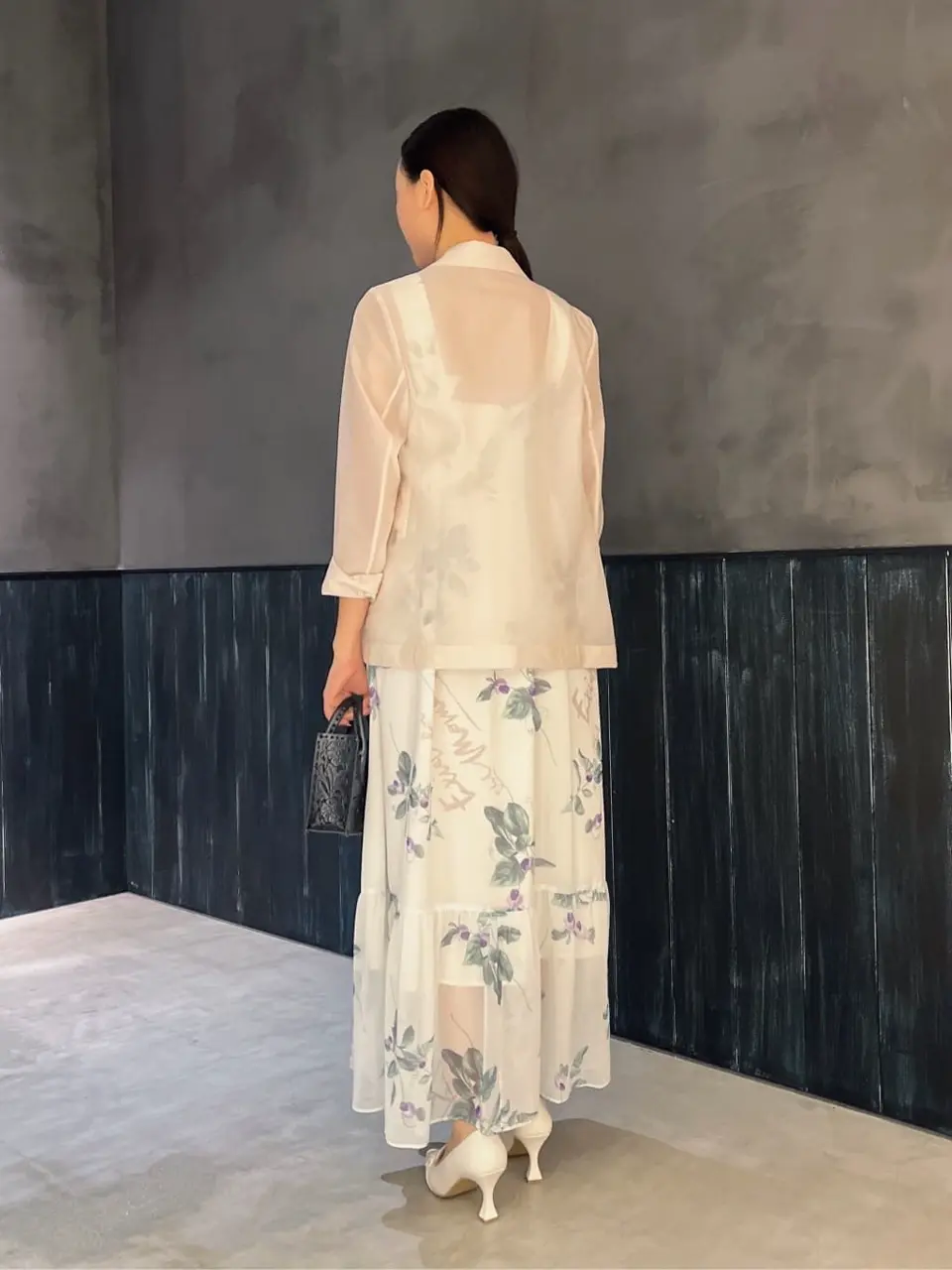 ORIGINATED IN GRACE CONTINENTAL Moe コーディネート画像