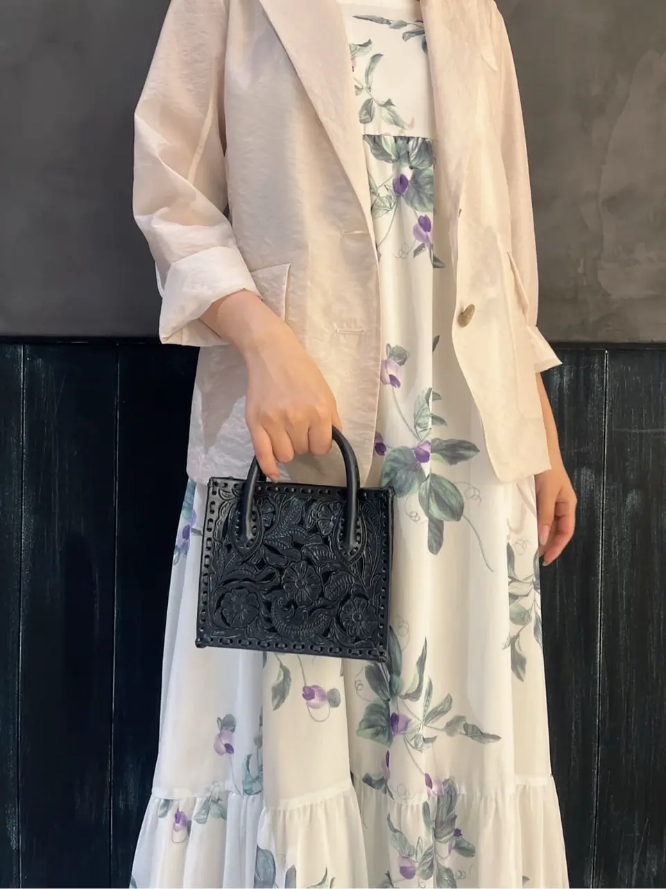 ORIGINATED IN GRACE CONTINENTAL Moe コーディネート画像