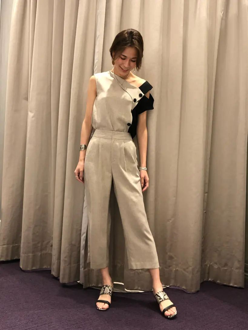 ORIGINATED IN GRACE CONTINENTAL 亀田 未希 コーディネート画像