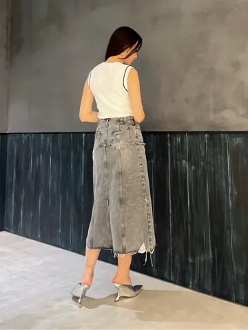 ORIGINATED IN GRACE CONTINENTAL Moe コーディネート画像