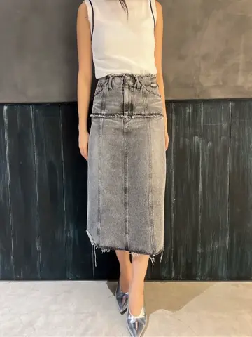 ORIGINATED IN GRACE CONTINENTAL Moe コーディネート画像