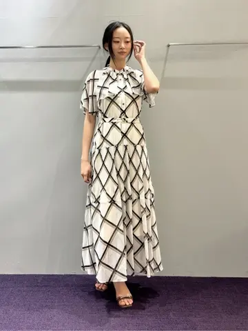 ORIGINATED IN GRACE CONTINENTAL Moe コーディネート画像