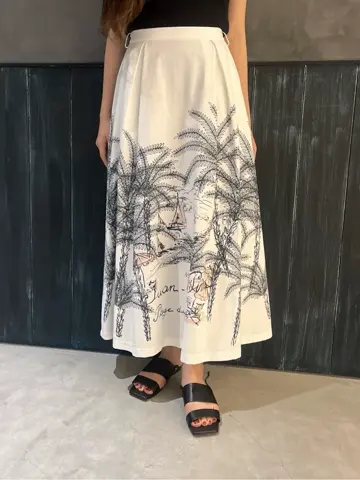 ORIGINATED IN GRACE CONTINENTAL Moe コーディネート画像