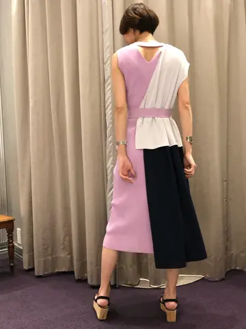 ORIGINATED IN GRACE CONTINENTAL 亀田 未希 コーディネート画像