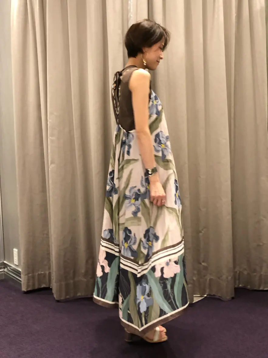 ORIGINATED IN GRACE CONTINENTAL 亀田 未希 コーディネート画像