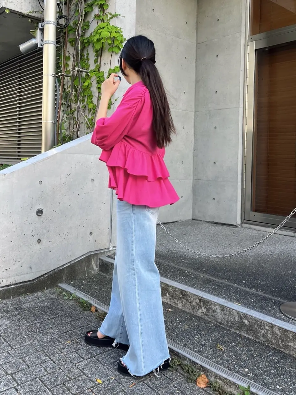 ORIGINATED IN GRACE CONTINENTAL Moe コーディネート画像