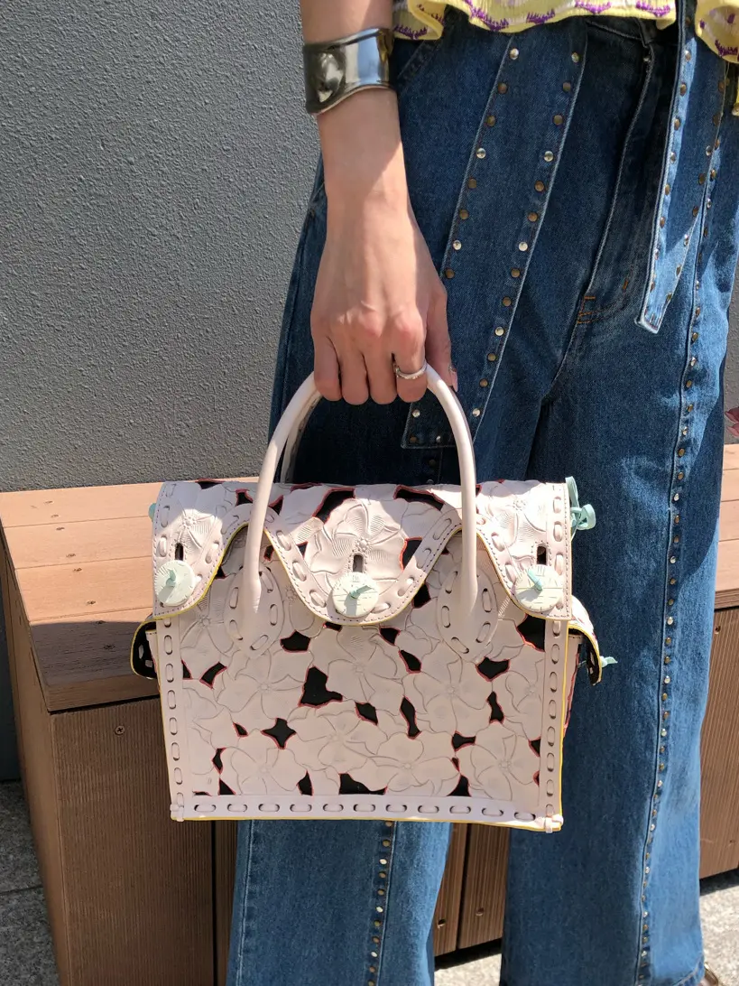 ORIGINATED IN GRACE CONTINENTAL 亀田 未希 コーディネート画像