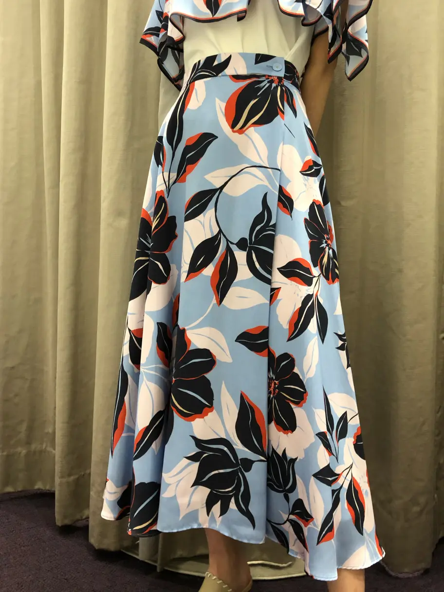 ORIGINATED IN GRACE CONTINENTAL 亀田 未希 コーディネート画像