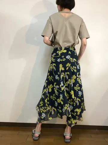 ORIGINATED IN GRACE CONTINENTAL 亀田 未希 コーディネート画像