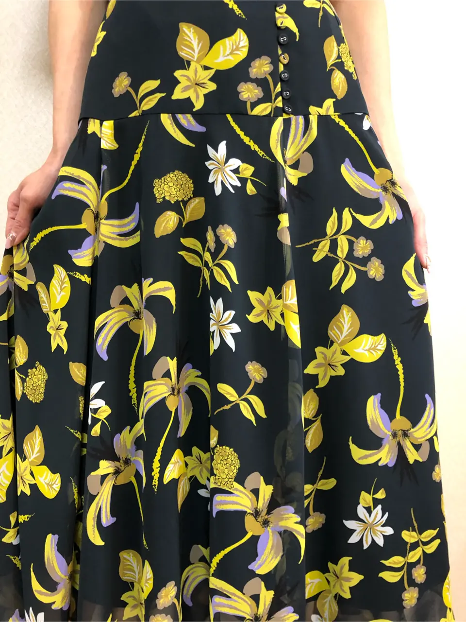 ORIGINATED IN GRACE CONTINENTAL 亀田 未希 コーディネート画像