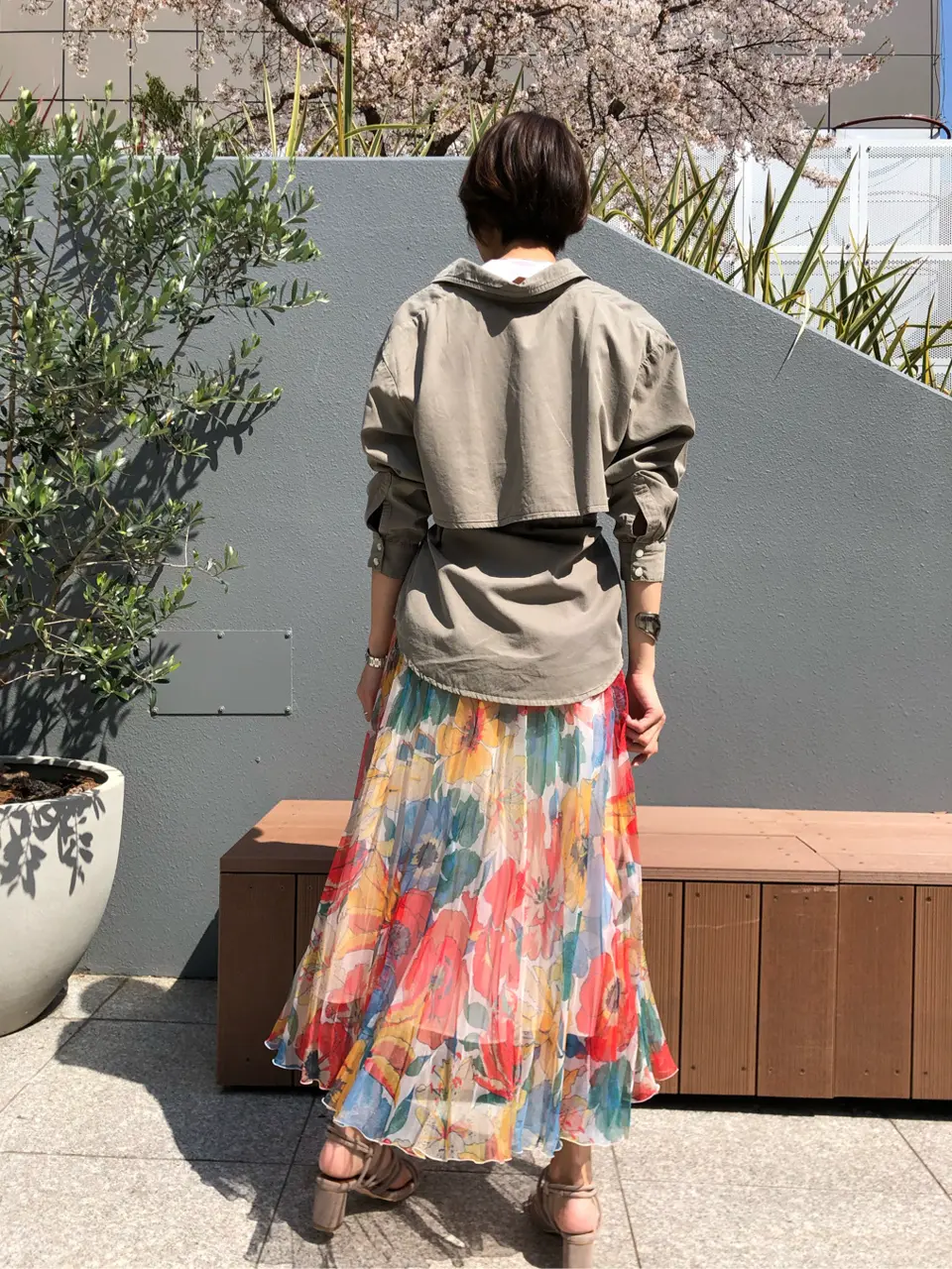 ORIGINATED IN GRACE CONTINENTAL 亀田 未希 コーディネート画像