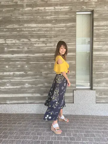 ORIGINATED IN GRACE CONTINENTAL yukimi yonee コーディネート画像