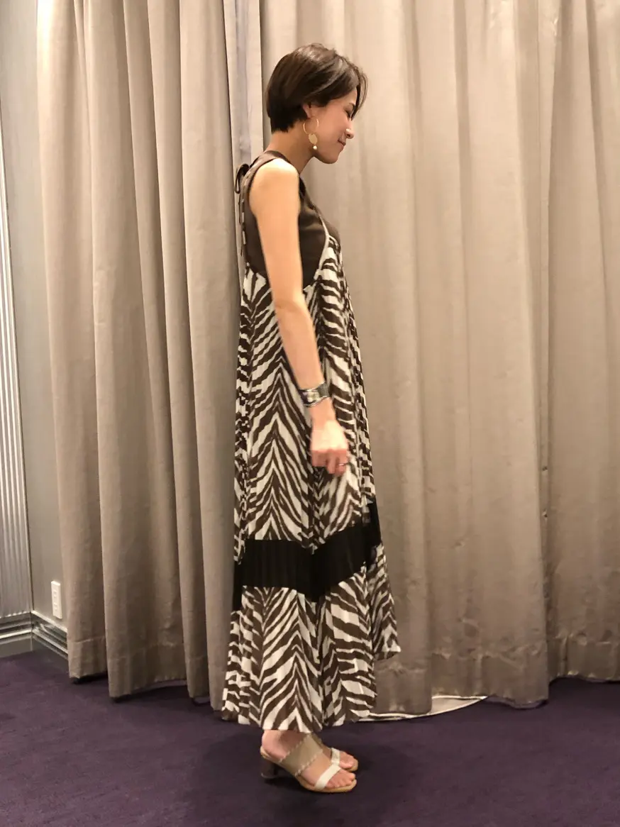 ORIGINATED IN GRACE CONTINENTAL 亀田 未希 コーディネート画像