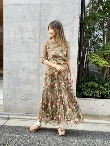 ORIGINATED IN GRACE CONTINENTAL yukimi yonee コーディネート画像