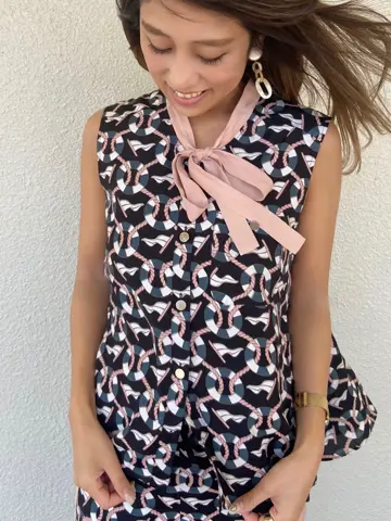 ORIGINATED IN GRACE CONTINENTAL yukimi yonee コーディネート画像