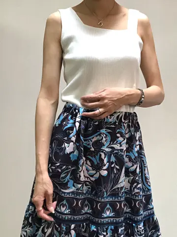 ORIGINATED IN GRACE CONTINENTAL 亀田 未希 コーディネート画像