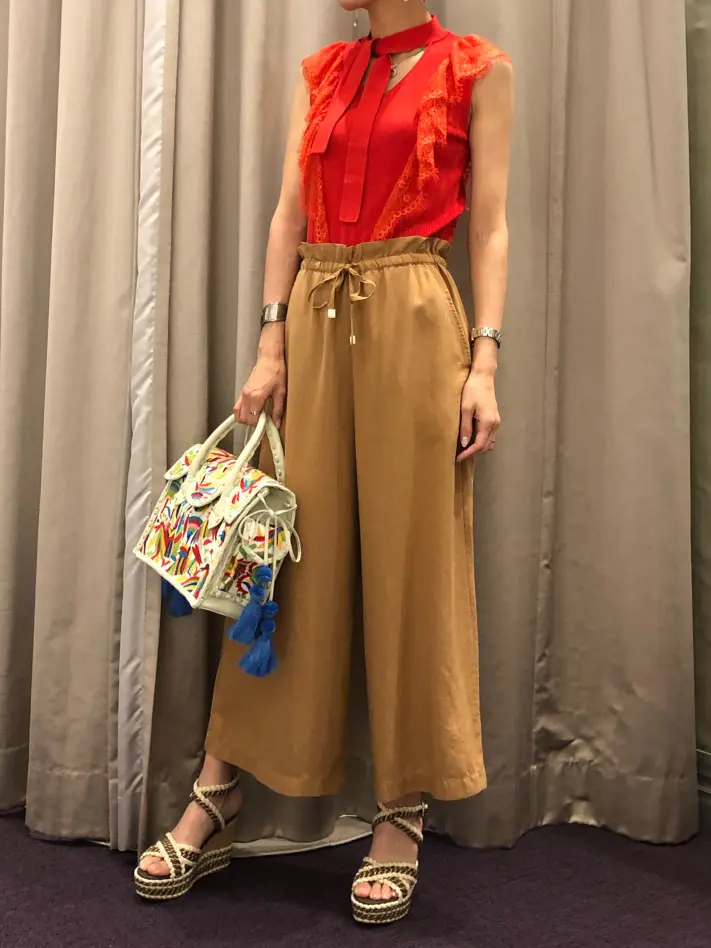 ORIGINATED IN GRACE CONTINENTAL 亀田 未希 コーディネート画像