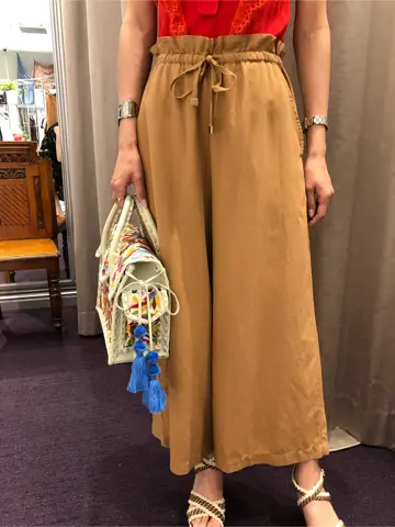 ORIGINATED IN GRACE CONTINENTAL 亀田 未希 コーディネート画像