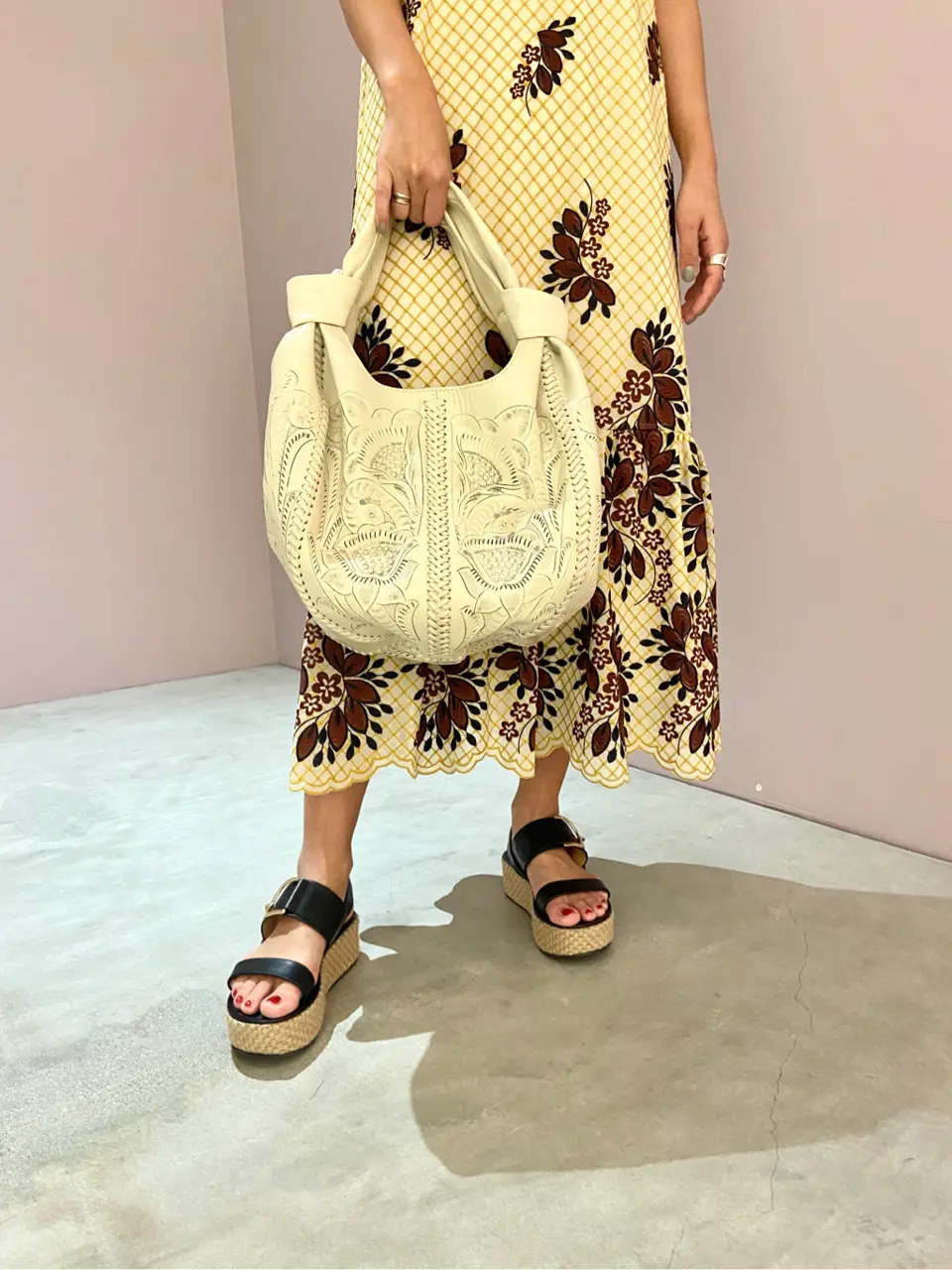 ORIGINATED IN GRACE CONTINENTAL yukimi yonee コーディネート画像