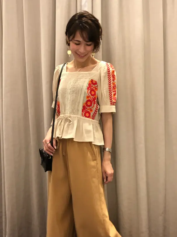 ORIGINATED IN GRACE CONTINENTAL 亀田 未希 コーディネート画像