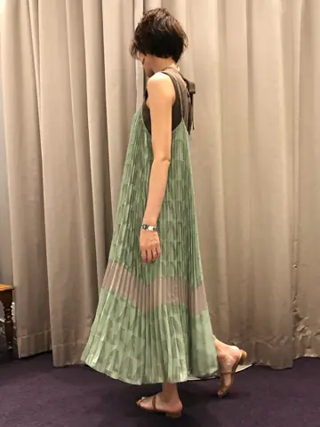 ORIGINATED IN GRACE CONTINENTAL 亀田 未希 コーディネート画像