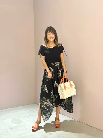 ORIGINATED IN GRACE CONTINENTAL yukimi yonee コーディネート画像