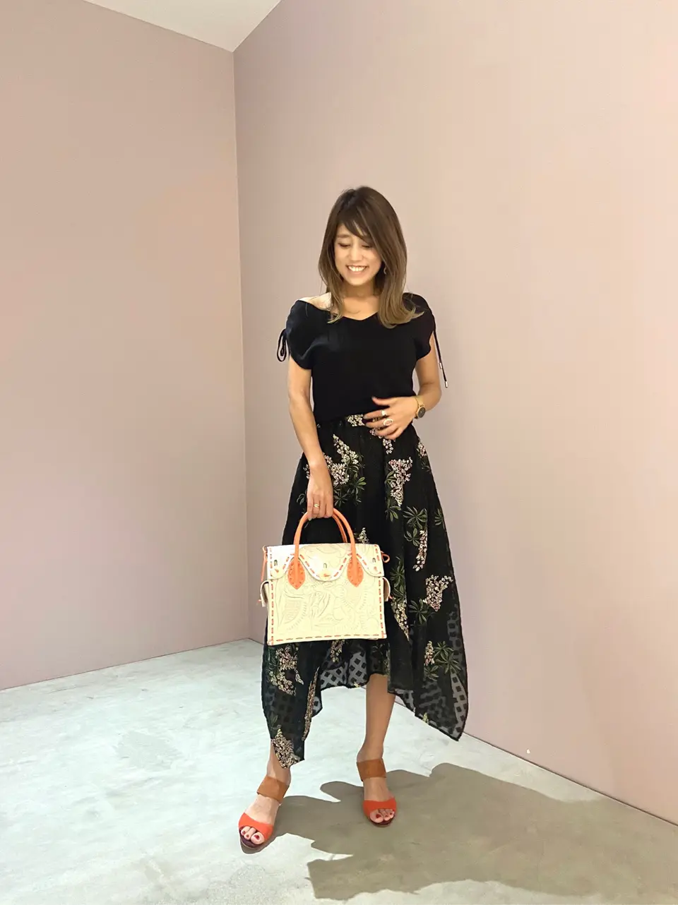 ORIGINATED IN GRACE CONTINENTAL yukimi yonee コーディネート画像