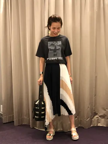 ORIGINATED IN GRACE CONTINENTAL 亀田 未希 コーディネート画像