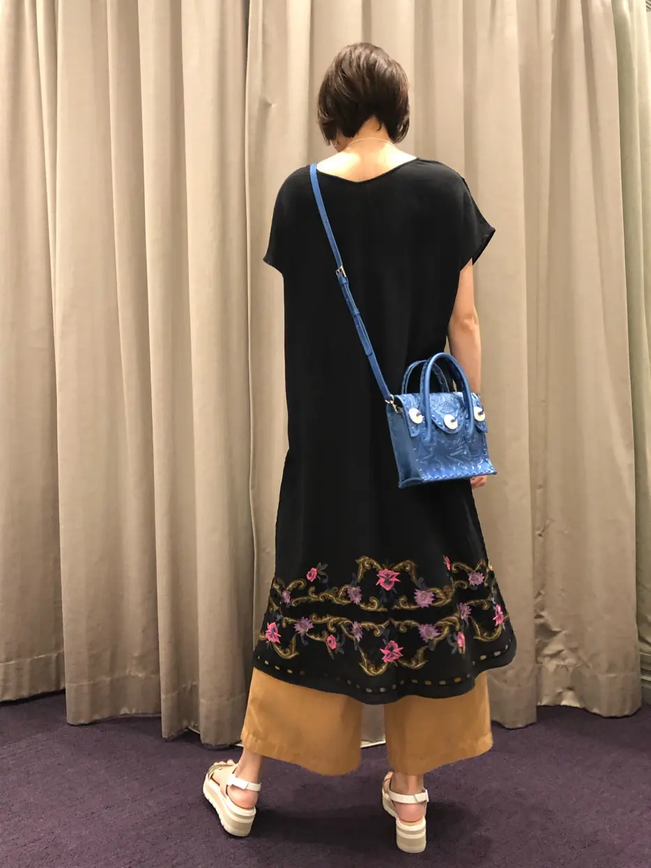 ORIGINATED IN GRACE CONTINENTAL 亀田 未希 コーディネート画像